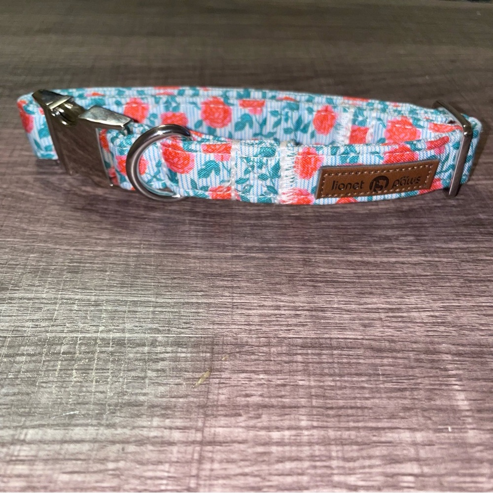 New Lionet Paws Floral Dog Collar with Metal Buckle
